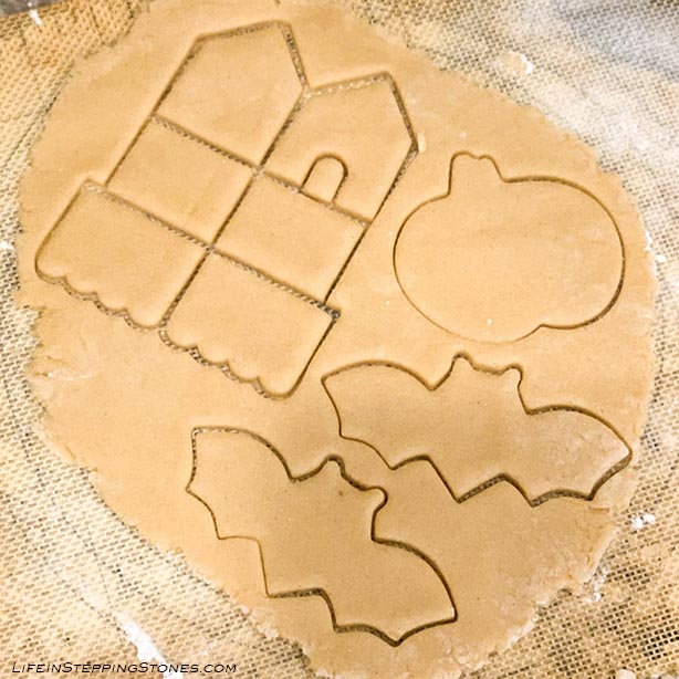 Cookie cutters for Halloween sugar cookies